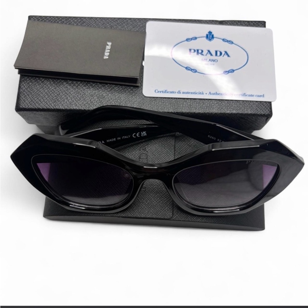 🔝 Prada black sunglasses - Picture 3 of 6